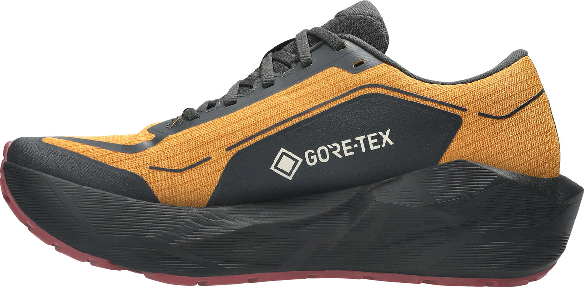 Men's NovaBlast 6 GORE-TEX Road Running Shoes - Orange